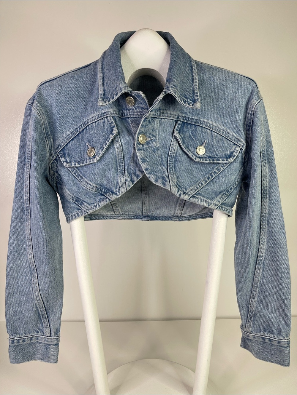 Zara Cropped Denim Jacket Womens Small S Blue Light Wash Faux Flap Pockets Cotto